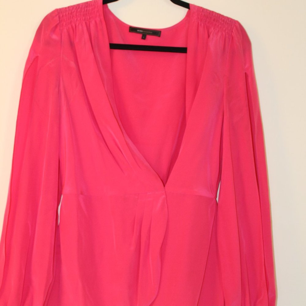 BCBG silk long open sleeves size  S